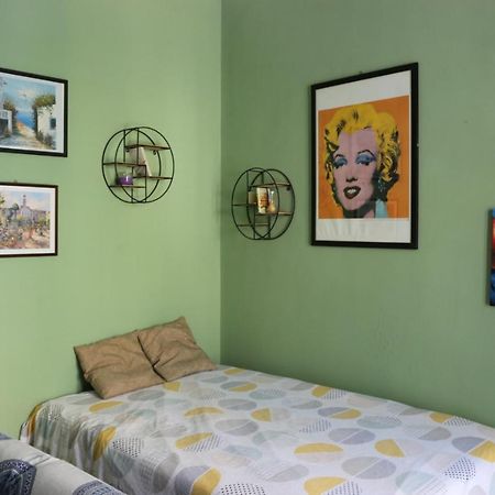 パレルモCasa Di Saraアパートメント エクステリア 写真