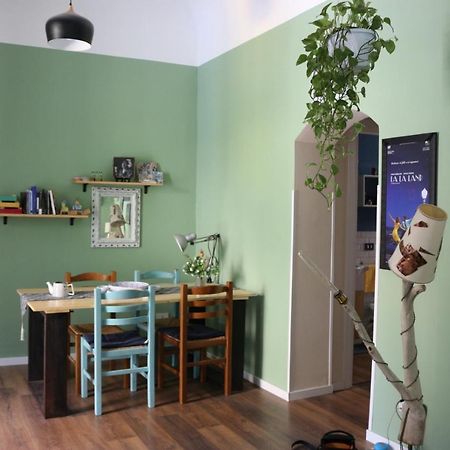 パレルモCasa Di Saraアパートメント エクステリア 写真